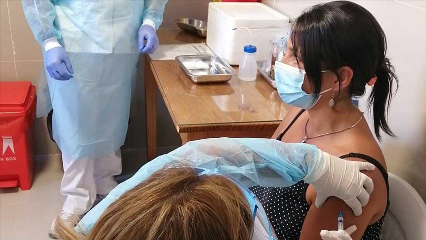 Uruguay abre fronteras a extranjeros y analiza posibilidad de vacunar turistas contra COVID-19 en septiembre