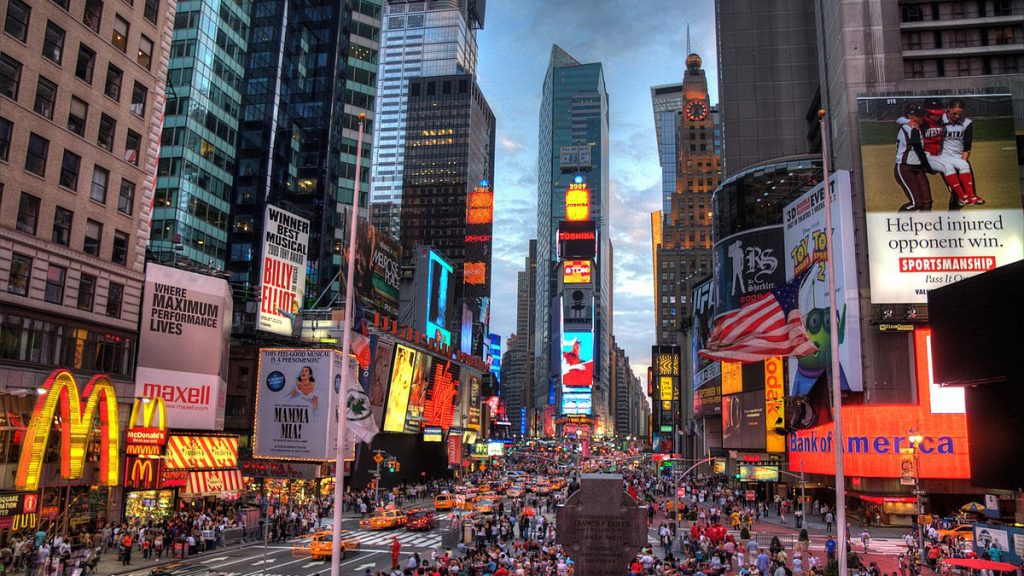 Time Square espera recuperar su brillo con la vuelta del turismo