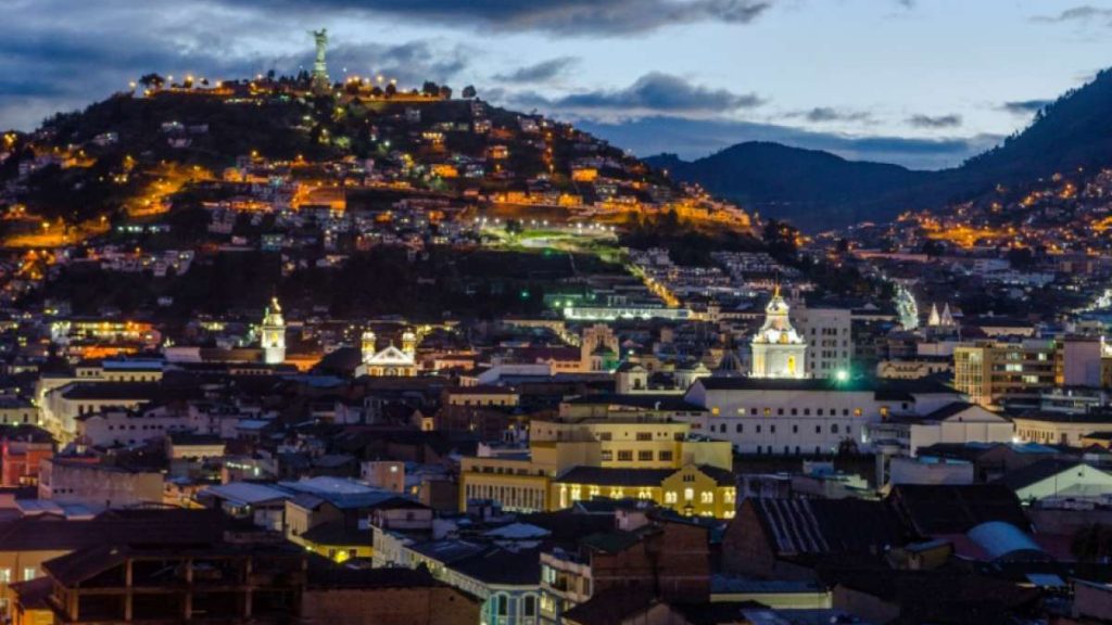 La meta del sector turístico de Ecuador es atraer a dos millones de visitantes al año