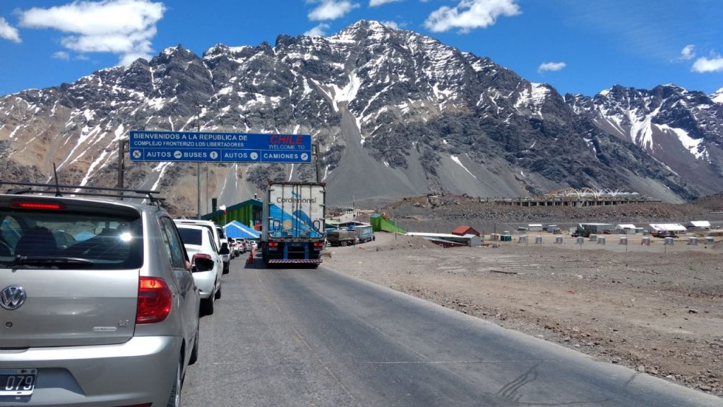 Chile: 10 pasos fronterizos terrestres se abren para este verano 2022