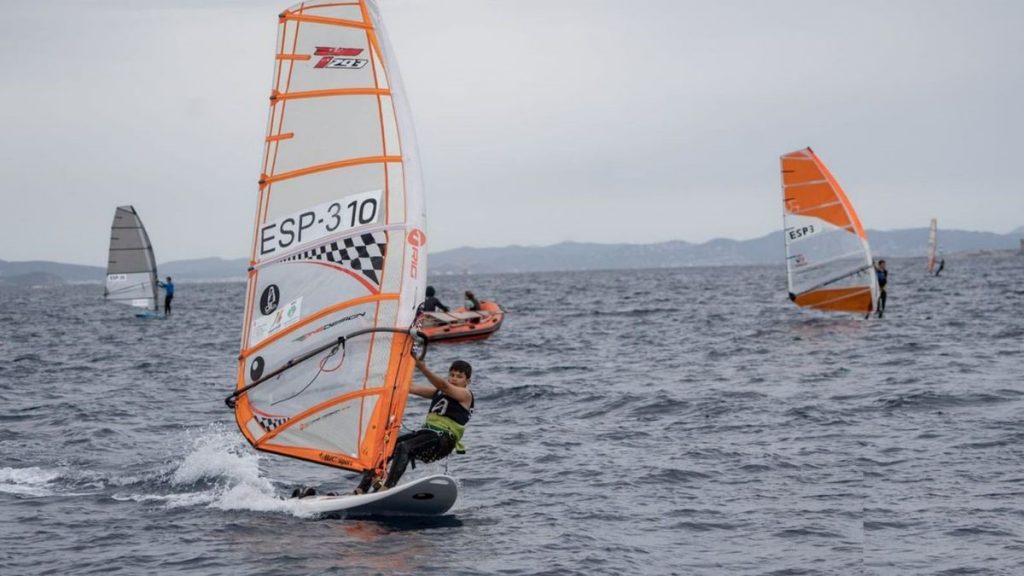 Formentera a partir de abril tendrá una variada oferta deportiva