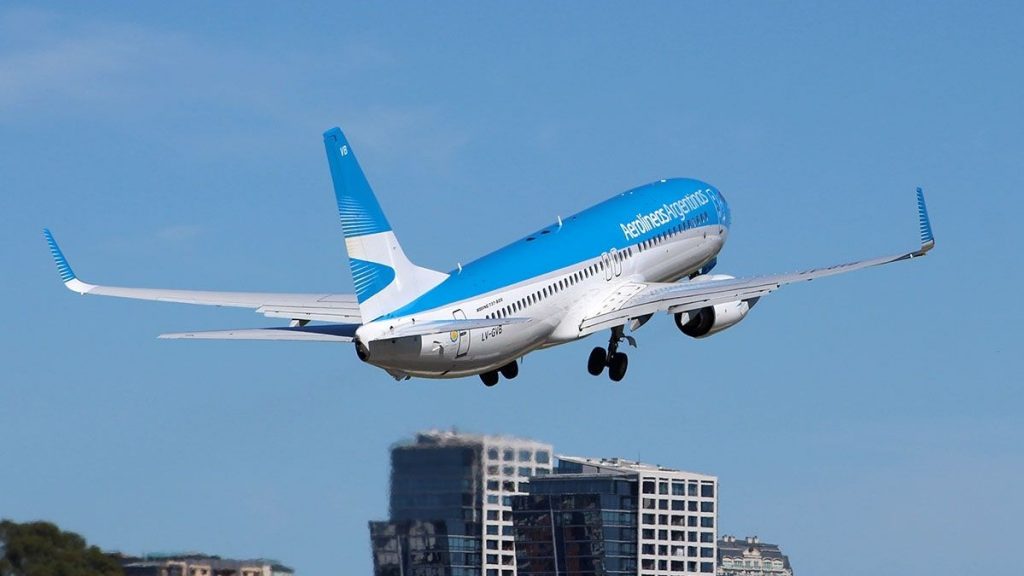 Aerolíneas Argentinas llevó vuelos casi llenos durante el fin de semana largo