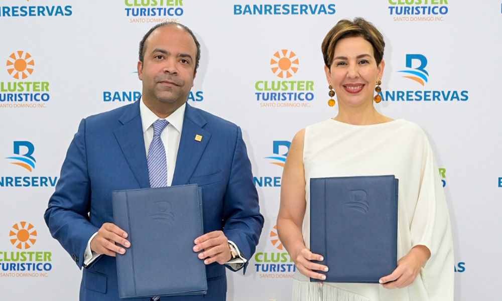 Banreservas y CTSD firman un acuerdo para apoyar el turismo sostenible