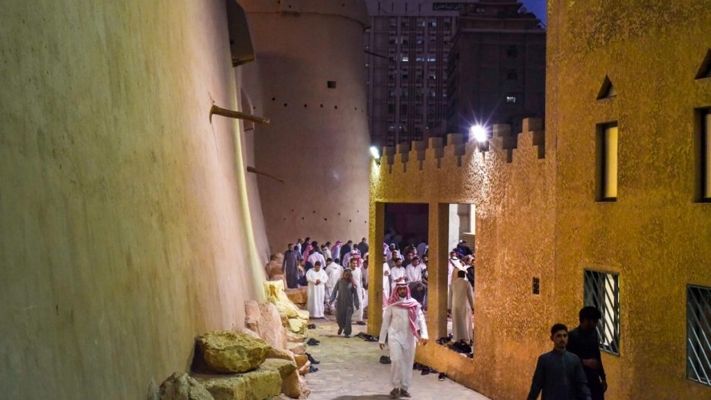 Arabia Saudita excede su meta de 100 millones de turistas, anunciado por el WTTC
