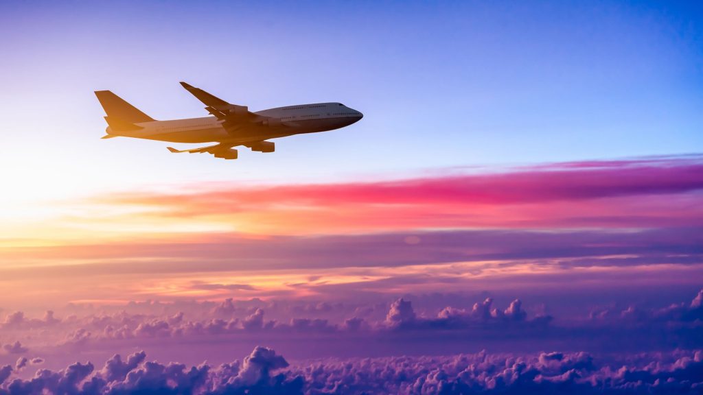 Los impuestos al combustible de aviación por las nubes