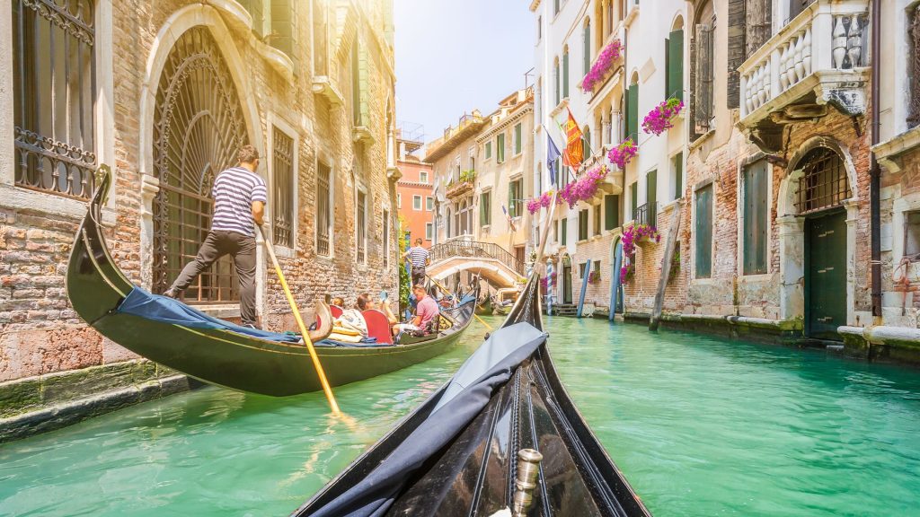 Italia incrementa el turismo un 2,2% respecto al 2021