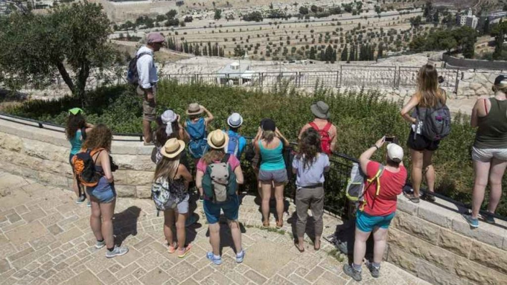 Israel para 2023 planea atraer millones de turistas