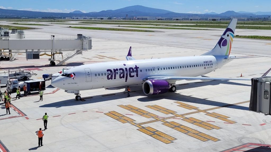 La compañía aérea Arajet anunció una nueva ruta con cuatro frecuencias semanales