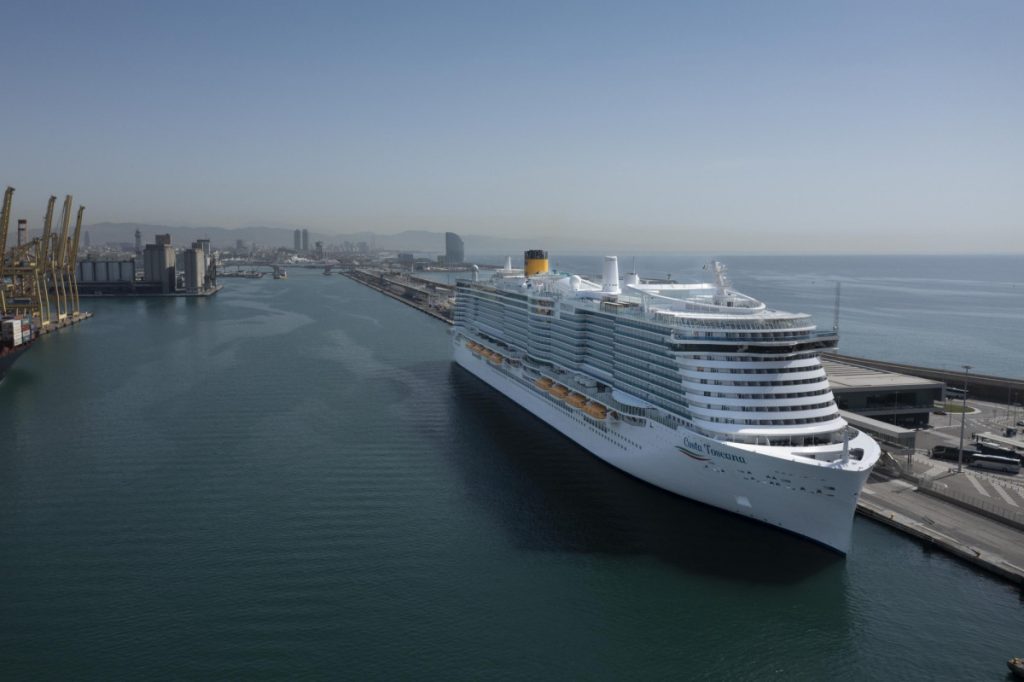 Barcelona crece un 58% como puerto base en la industria del crucero