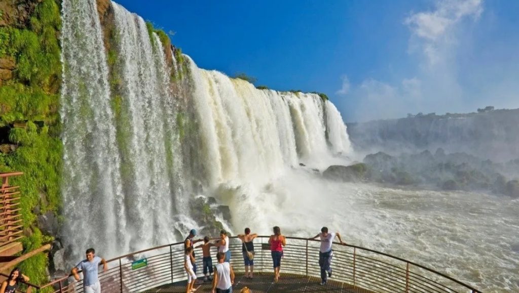 Los World Travel Awards nominan a las Cataratas del Iguazú para uno de sus importantes premios