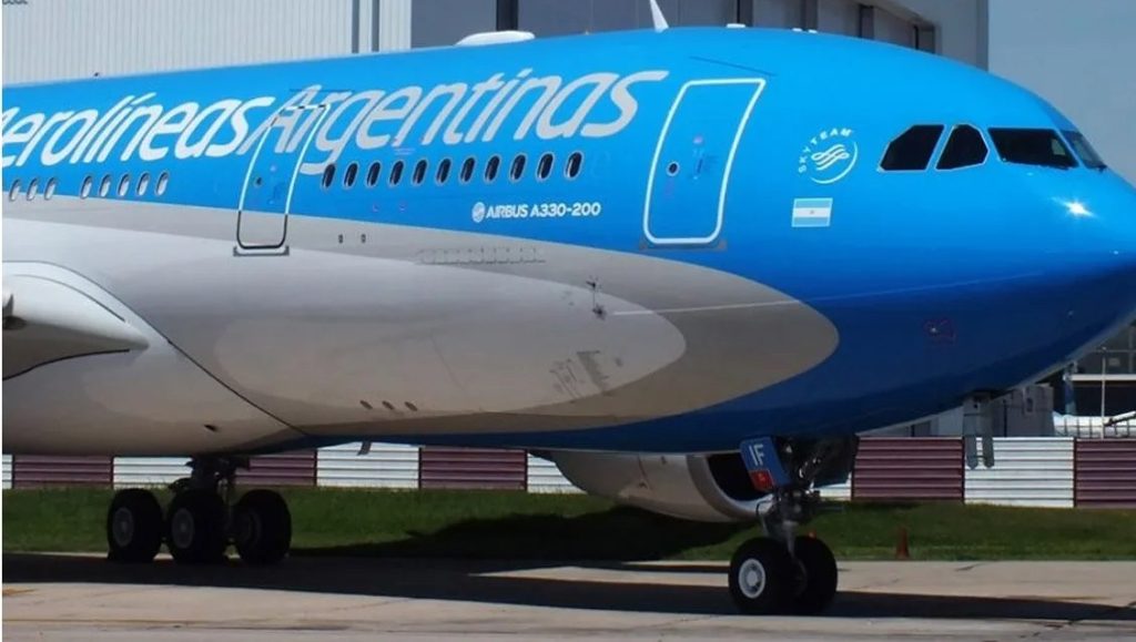 Aerolíneas Argentinas presentó una nueva ruta entre Mar del Plata y Montevideo