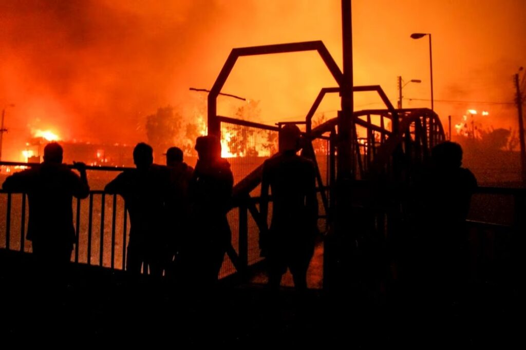 Chile en llamas: tragedia forestal deja 46 víctimas mortales y un país en luto profundo