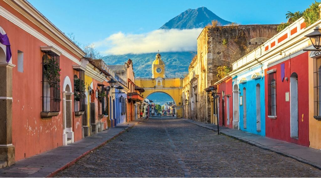 Directivos del INGUAT revelan estrategias para potenciar el turismo en Guatemala