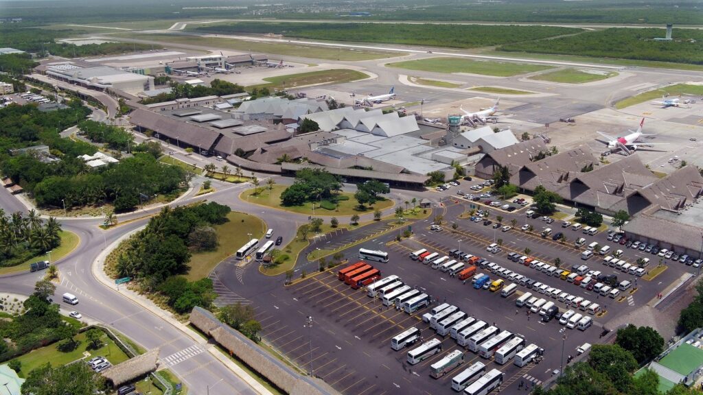 El Aeropuerto Internacional de Punta Cana fue premiado por su “Tamaño y Región”