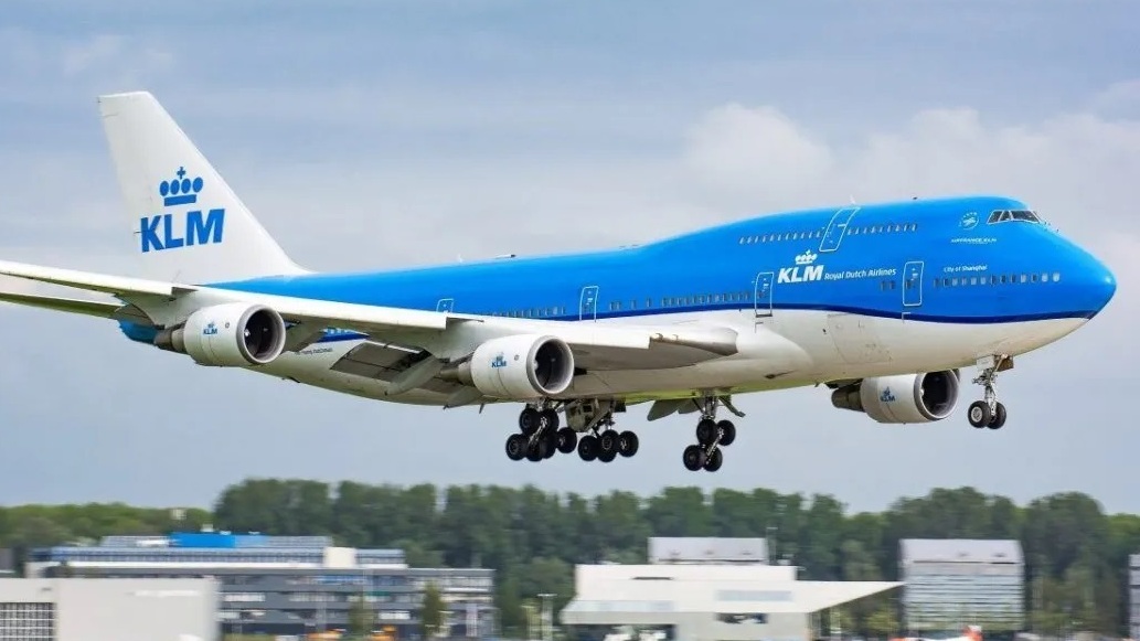 KLM cancela 160 vuelos en Europa por el aumento del combustible