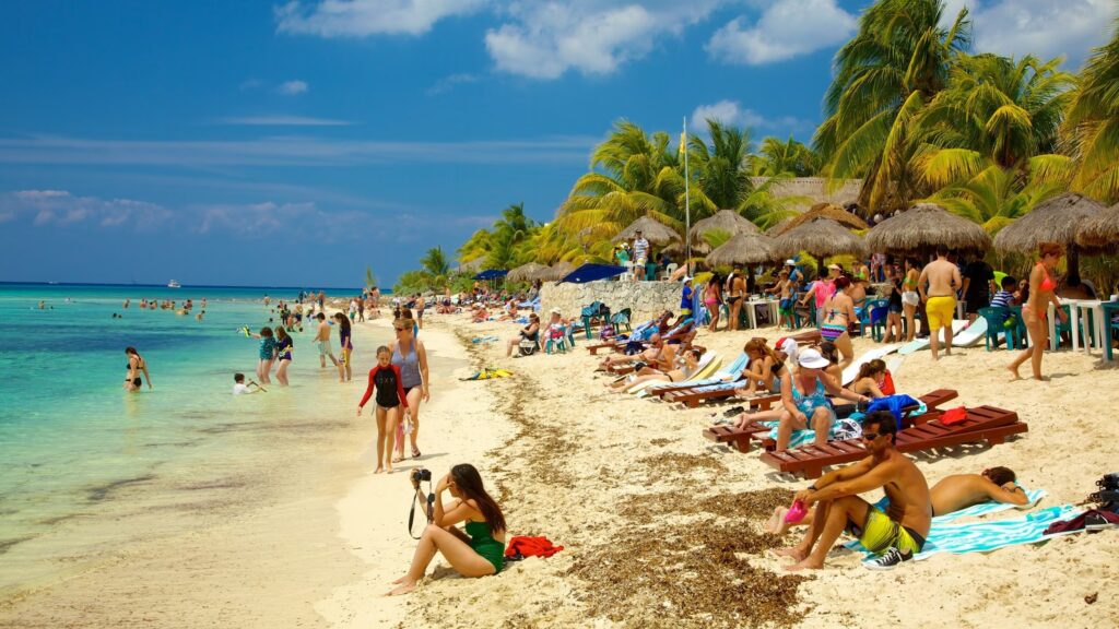 Quintana Roo recibe a más de 500 mil turistas previos a los días festivos de Semana Santa