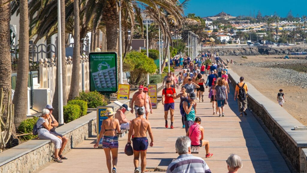 Según Clavijo, las protestas del 20 de abril servirán para revisar el trabajo del turismo en Canarias