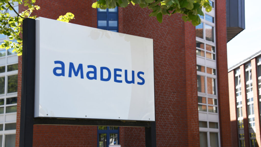 Amadeus se posiciona y generará grandes ingresos económicos durante el periodo 2024-2026