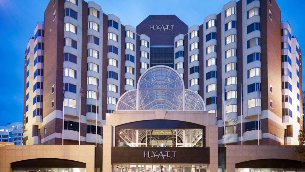 La compañía hotelera Hyatt apuesta al crecimiento de su equipo en Europa, África y Oriente Medio
