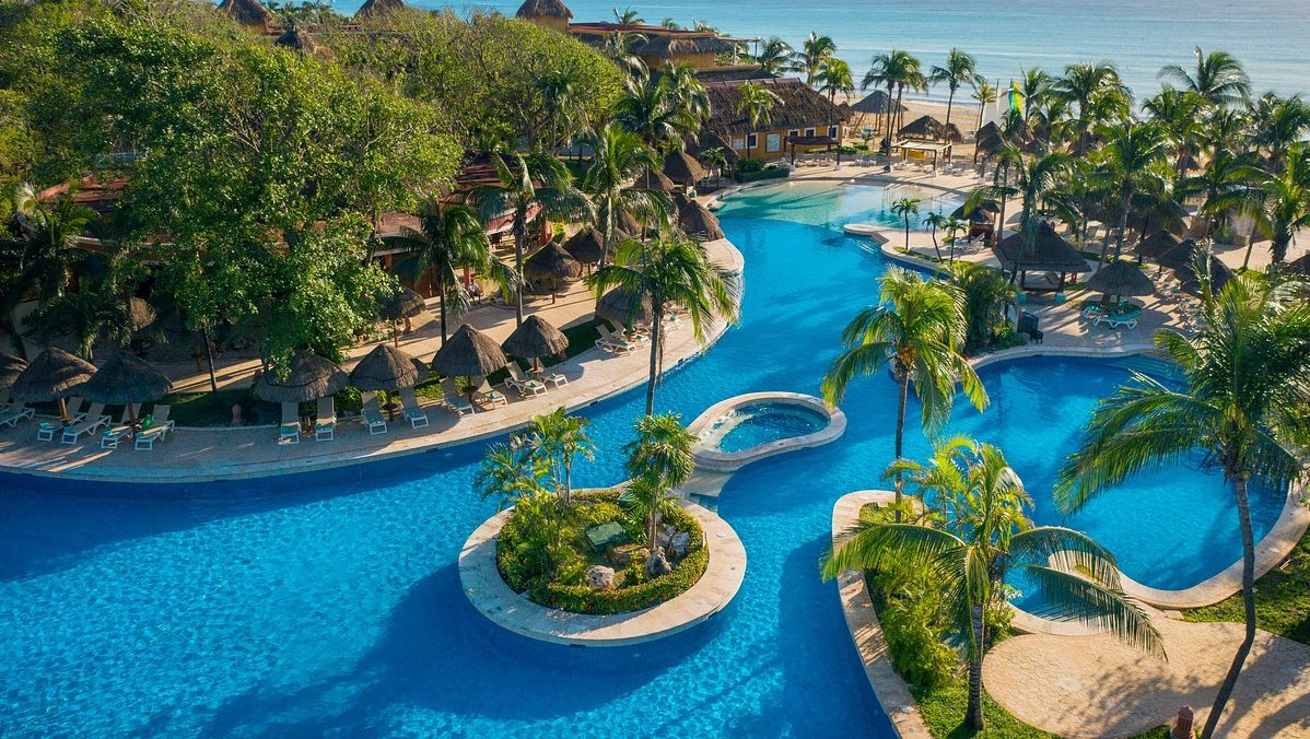 Iberostar invertirá 1.000 millones de euros y acelera su expansión global con un modelo mixto