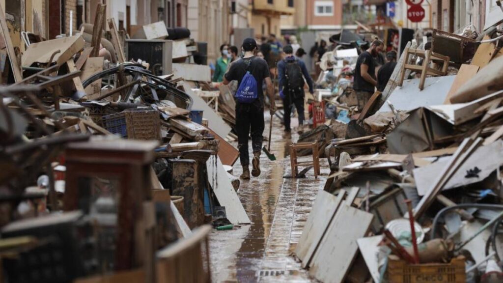 Solidaridad hotelera: más de 10.000 muebles donados a afectados por la DANA en Valencia