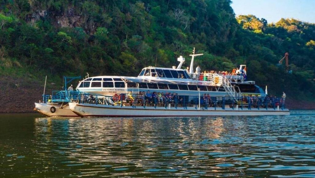 Cruceros Iguazú lanza promoción 3×1 para que residentes disfruten del Río Iguazú en estas fiestas