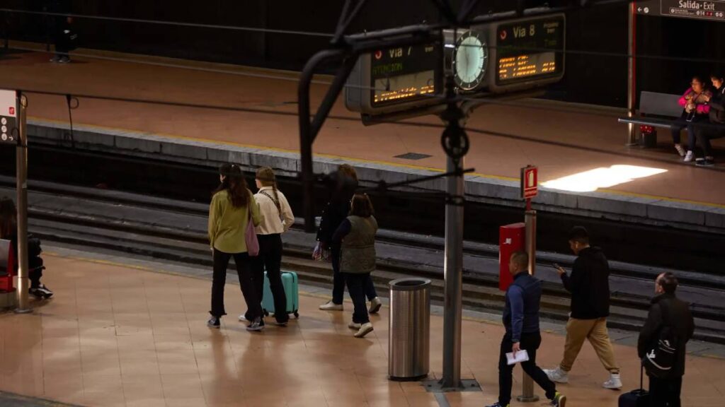 Casi 25.000 trenes conectarán España durante la Navidad