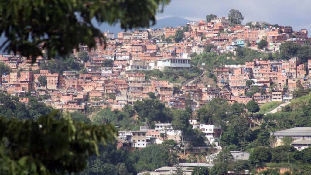 Petare, el barrio de Caracas que desafía estigmas y se abre al turismo con un toque ruso