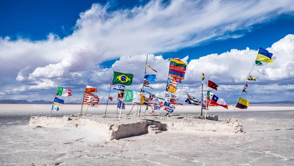 Bolivia busca consolidar al turismo como sector estratégico de la economía