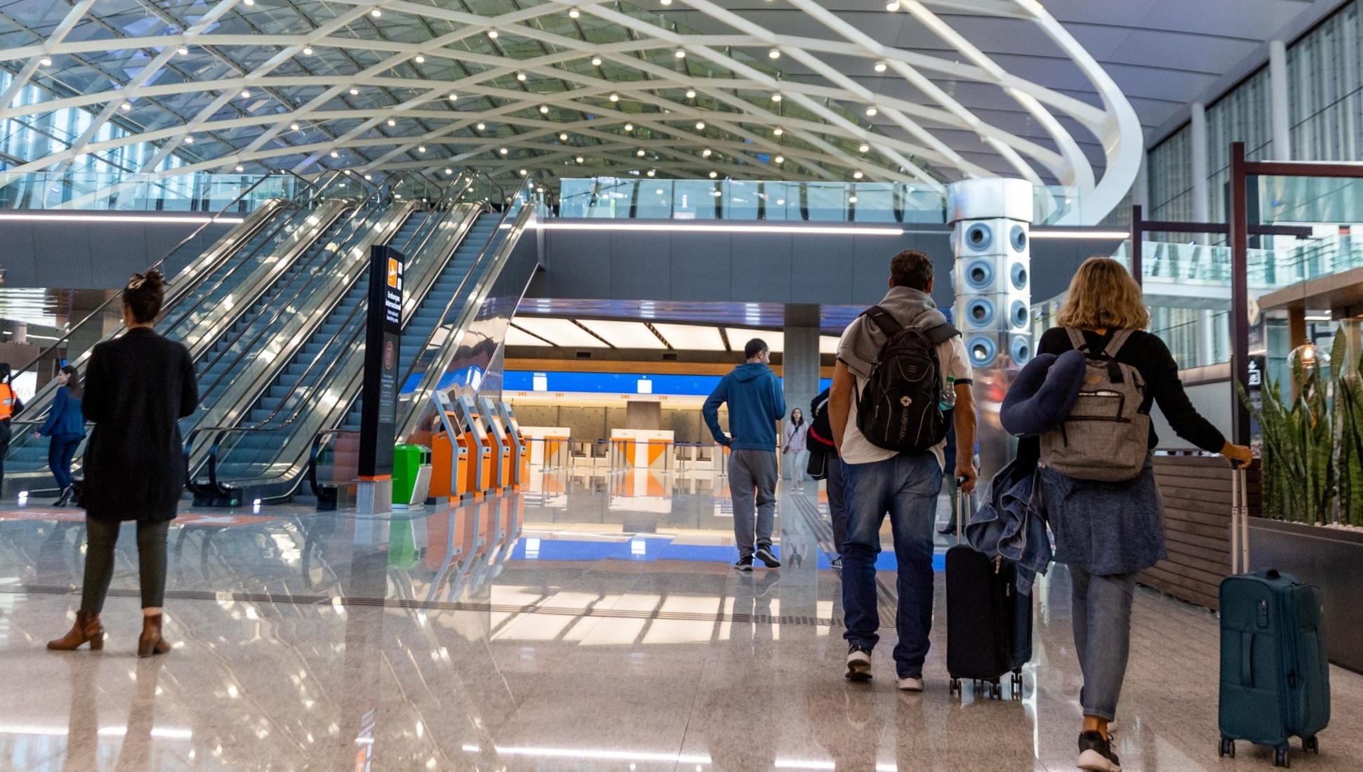 Obras en Ezeiza: preocupación en aerolíneas y el turismo por el impacto en vuelos internacionales