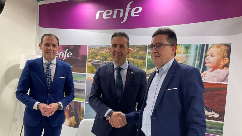 Renfe y Diputación de Valladolid relanzan sus Trenes Temáticos para 2025