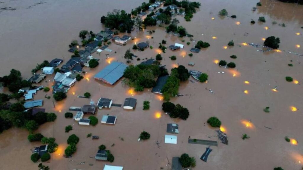 Emergencia en Camboriú y Florianópolis por lluvias incontrolables que golpean al turismo