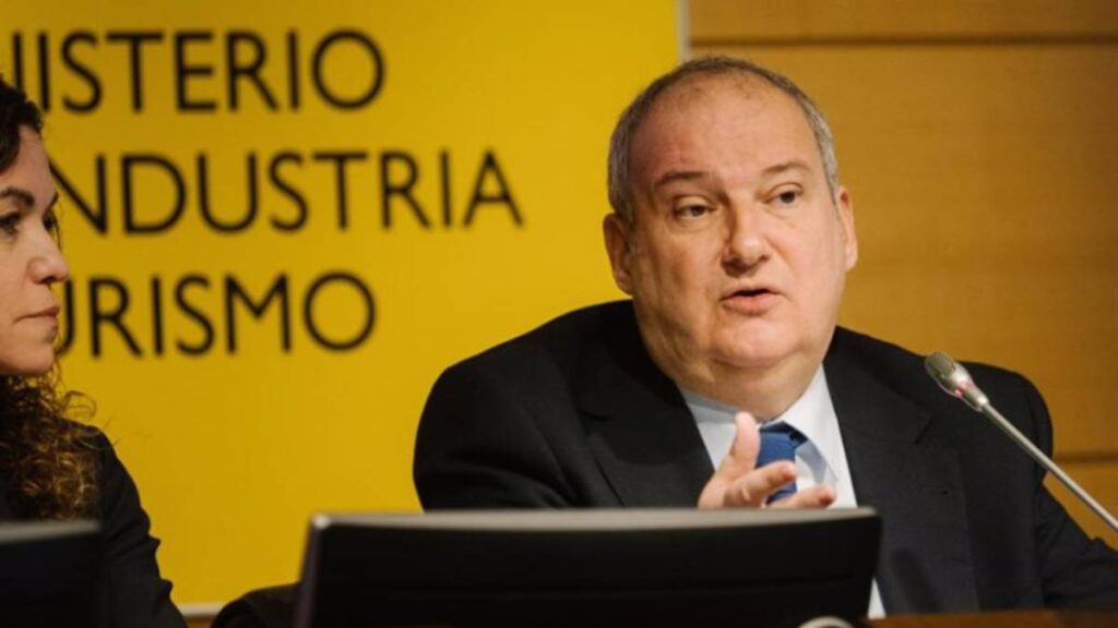 Jordi Hereu celebra el debate sobre tasas turísticas y límites al sector en España