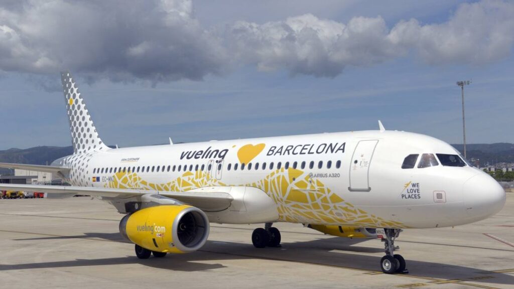 Vueling suspende vuelos entre Barcelona y Madrid para enfocarse en destinos turísticos