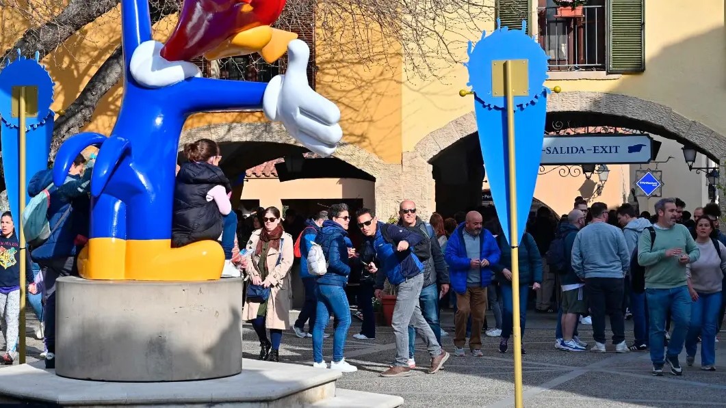 PortAventura World enfrenta huelgas con alto acatamiento mientras negocia nuevo convenio