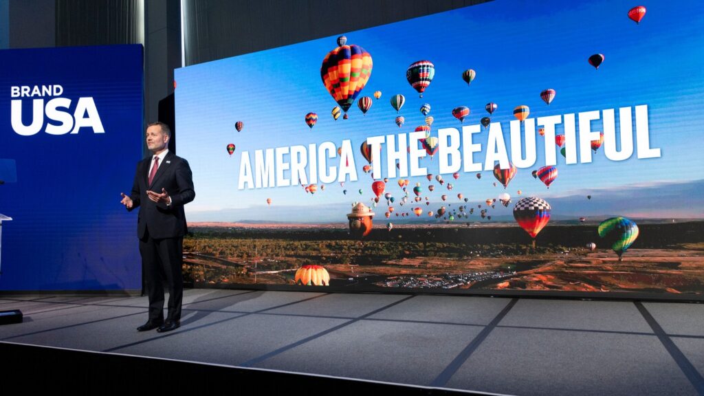 Estados Unidos lanza “America the Beautiful” en IPW 2025