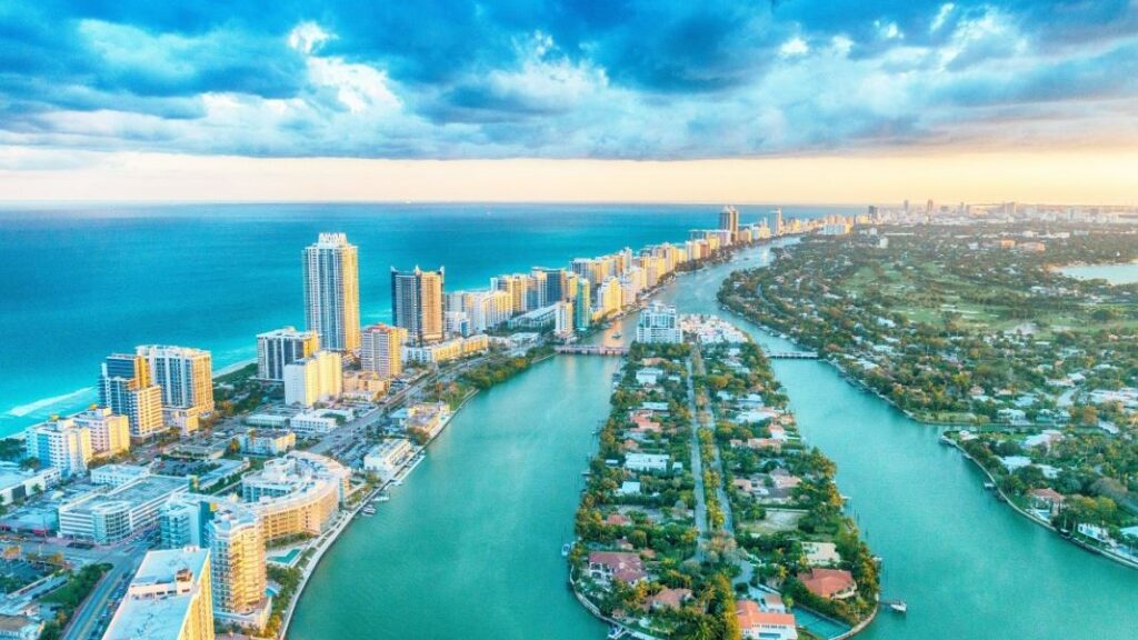 Miami Beach lidera el ranking de destinos para lunas de miel en EE.UU
