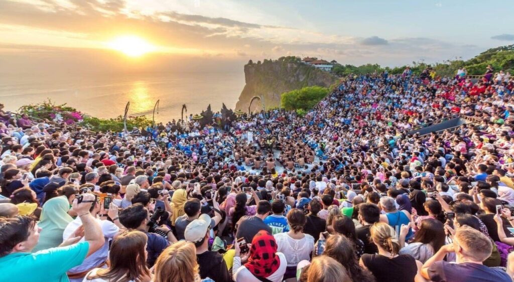 Fodors alerta sobre 10 destinos turísticos que deberían evitarse en 2025