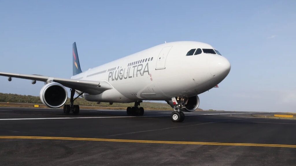 Plus Ultra suma un nuevo avión y refuerza sus rutas hacia Latinoamérica