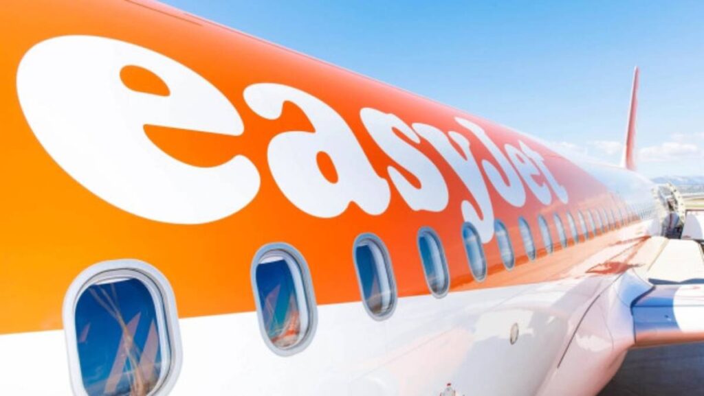 EasyJet acuerda mejoras salariales y se desactiva la huelga de tripulantes en España