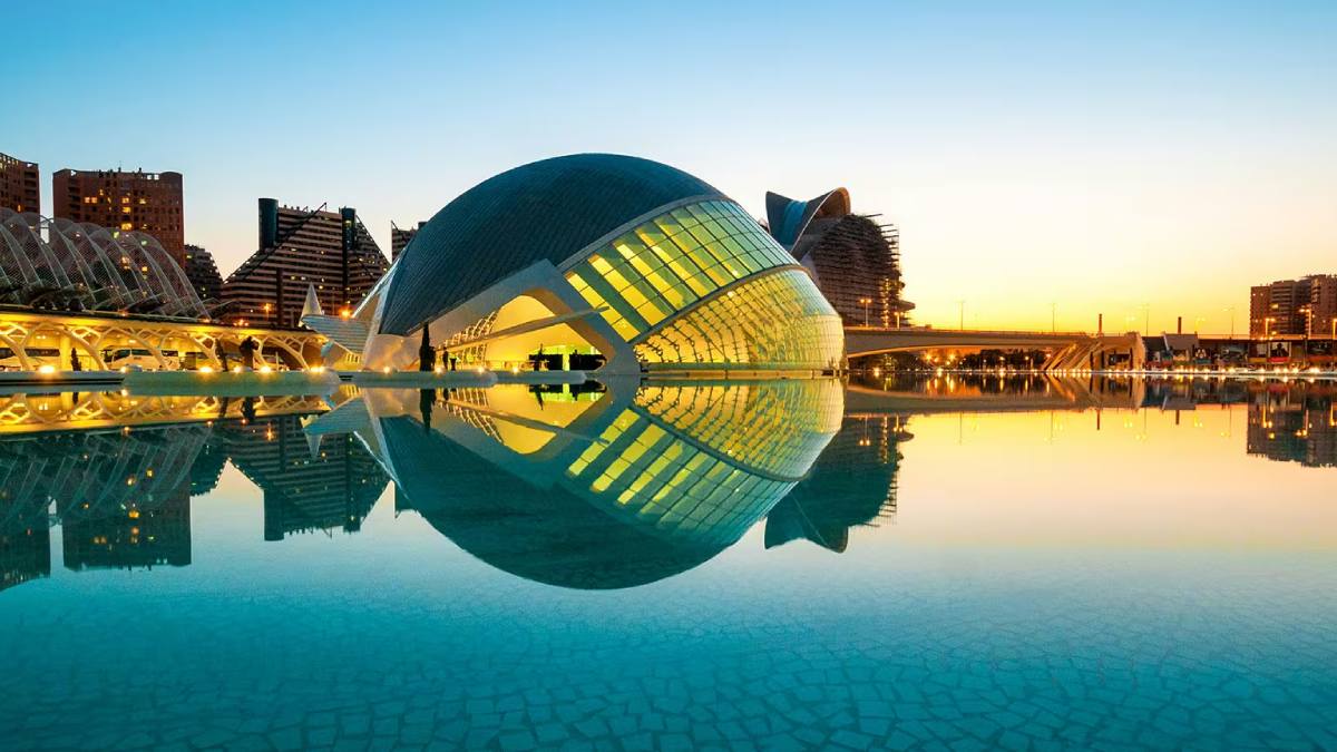 Valencia y el auge del trabajo remoto: por qué es uno de los destinos favoritos de los nómadas digitales
