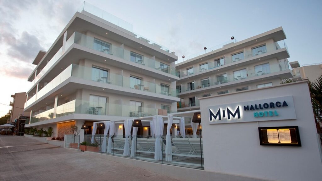 Messi reestructura la gestión de su cadena hotelera MiM y busca nuevo operador