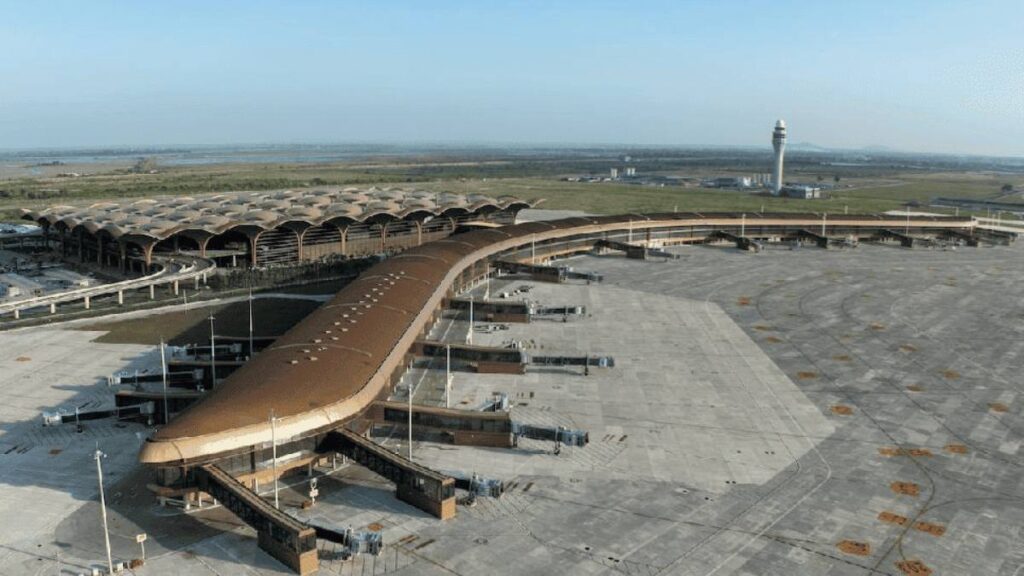 Camboya inaugura el moderno Aeropuerto Internacional de Techo