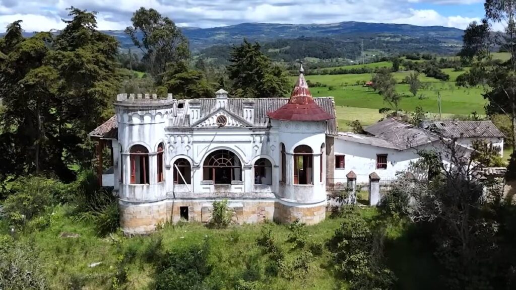 A tres horas de Bogotá: el Castillo del Olimpo que parece sacado de un cuento de los «Hermanos Grimm»