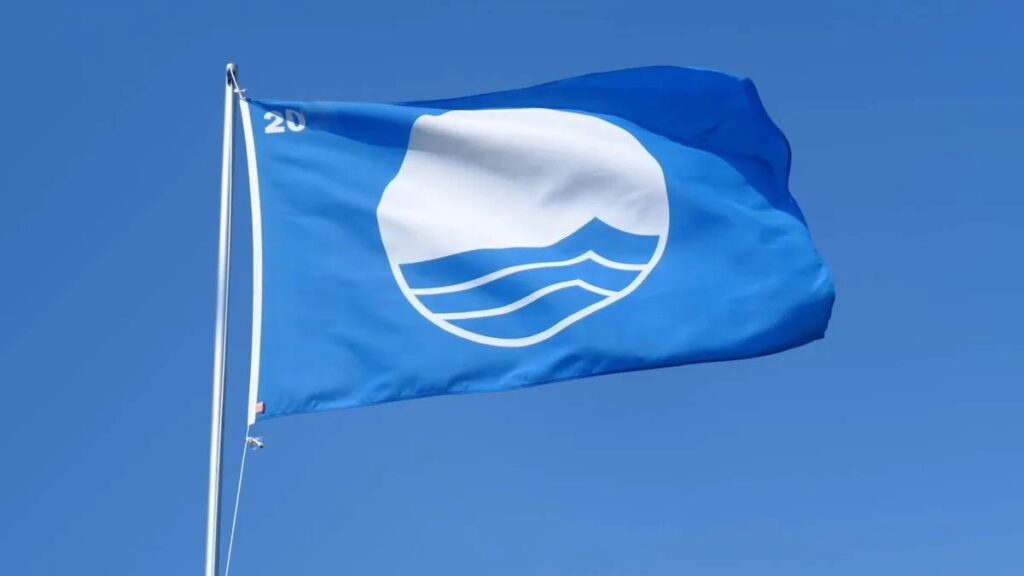 Brasil alcanza récord con 60 playas y marinas reconocidas con la Bandera Azul