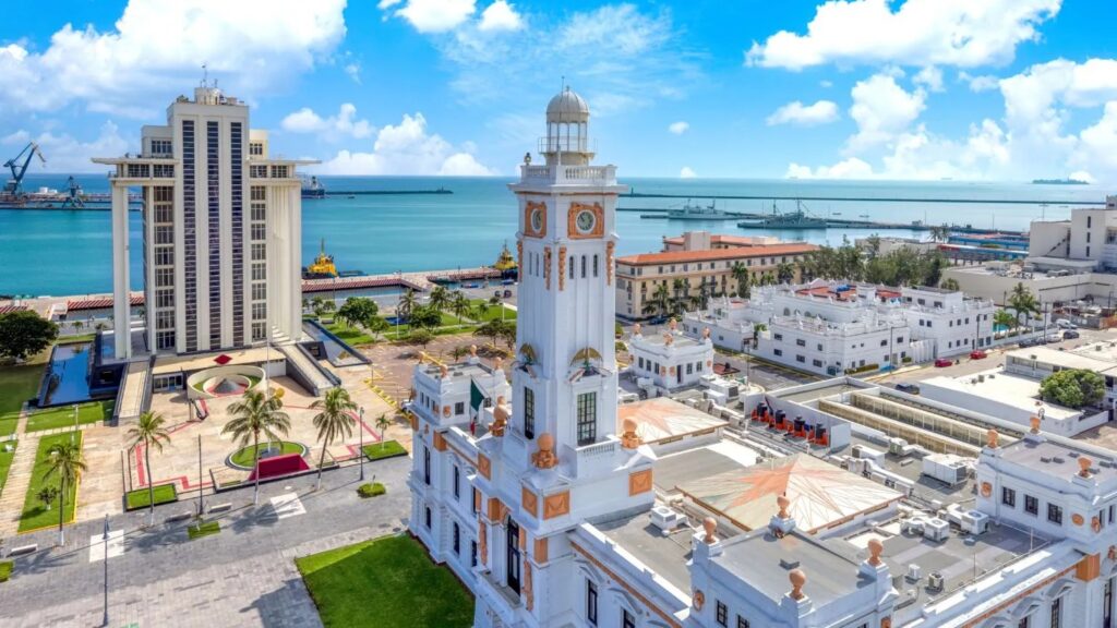 Veracruz se consolida como destino turístico de moda: historia, conectividad y muchos eventos