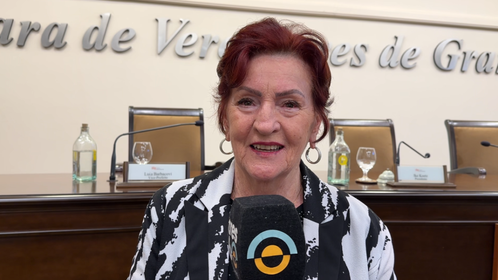 Elza, ganadora del Premio Silvia Zorzanello: “Viajar rejuvenece el alma y el espíritu”