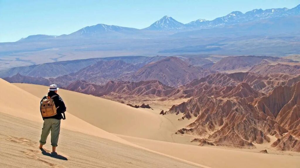 Atacama presentó su oferta de turismo de montaña para el verano en Santiago