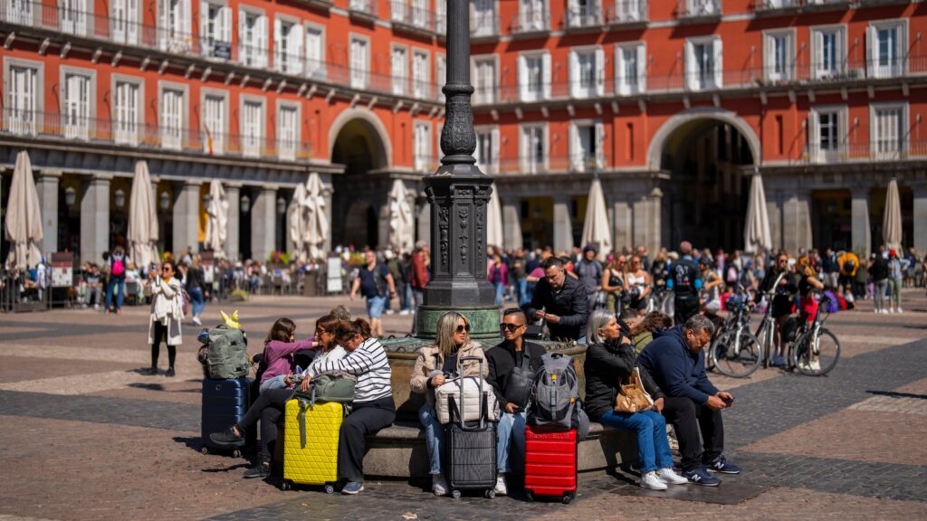 España bate récord turístico con 91,5 millones de visitantes internacionales hasta noviembre
