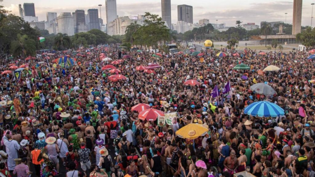Carnaval 2026 impulsa la llegada de turistas y amplía su experiencia en Río de Janeiro